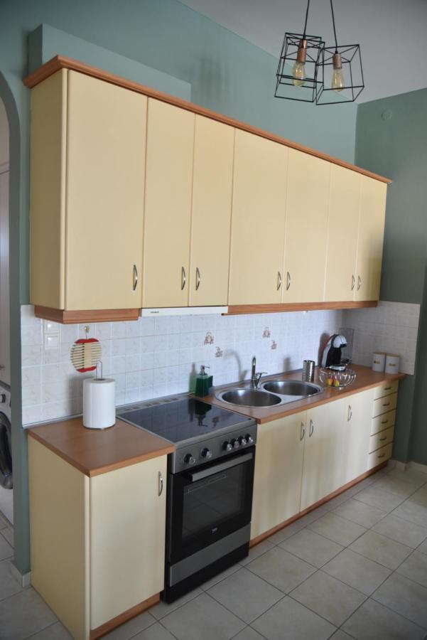 Family Apartments 3 Lechaio 외부 사진