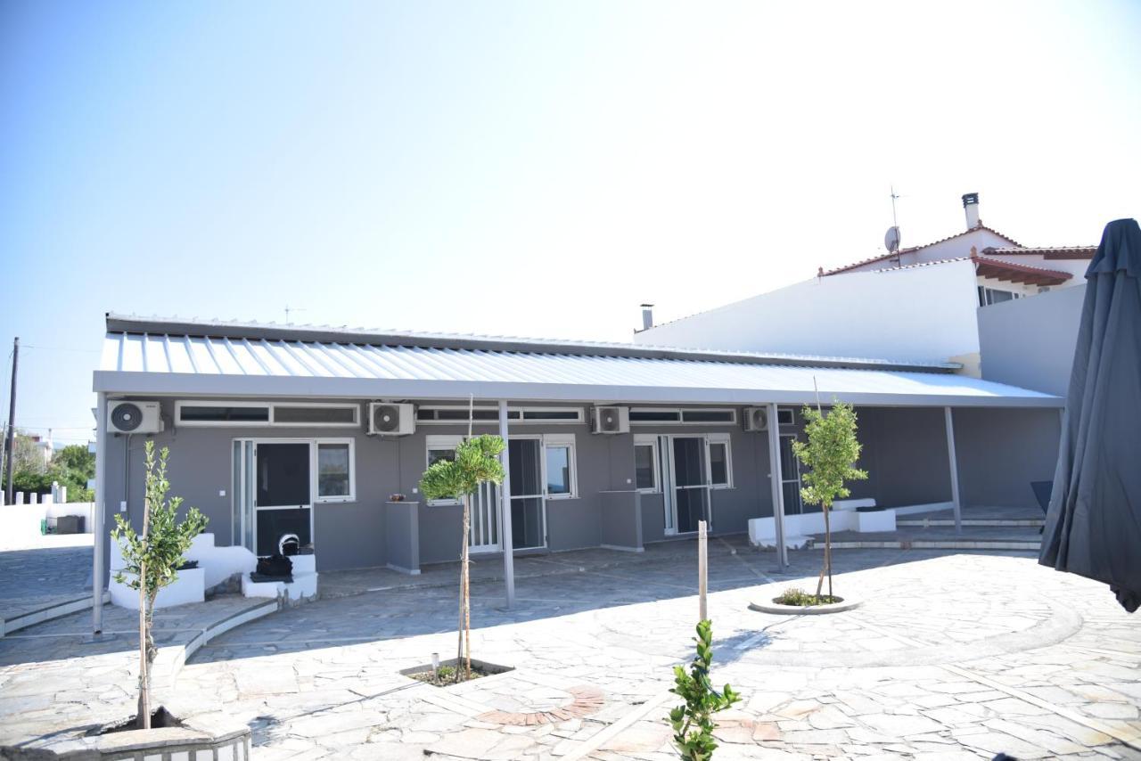 Family Apartments 3 Lechaio 외부 사진